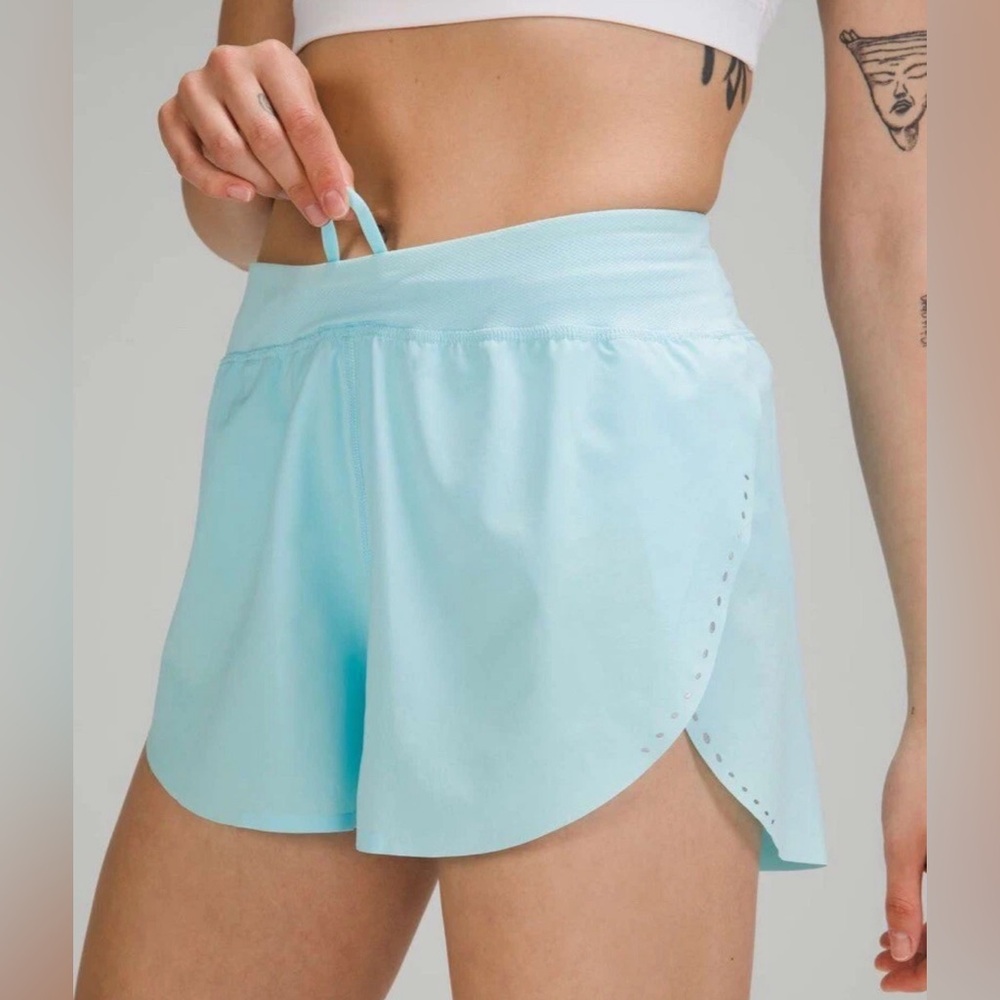 🩵 NWT Lululemon Find Your Pace Short 3" Icing Blue 🩵